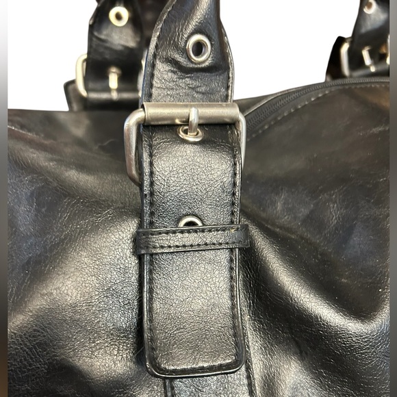 Faux Leather Weekender Travel Black Duffle Bag Excellent Clean Condition - Picture 9 of 16